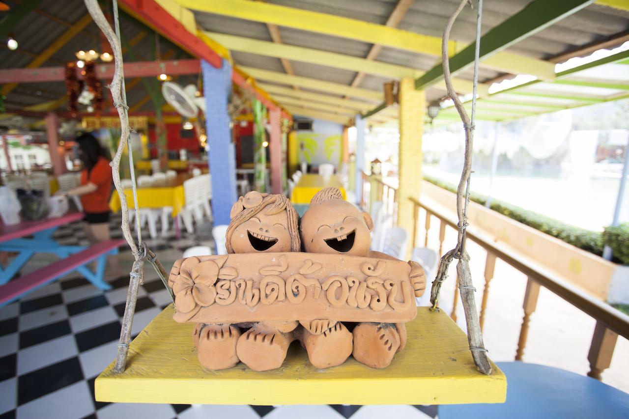 Baanraisooksangchan Kaeng Kachan Bagian luar foto