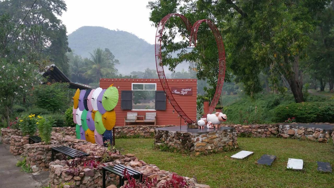 Baanraisooksangchan Kaeng Kachan Bagian luar foto