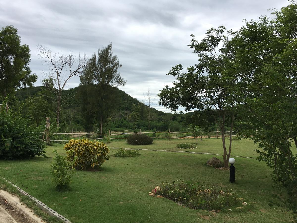 Baanraisooksangchan Kaeng Kachan Bagian luar foto
