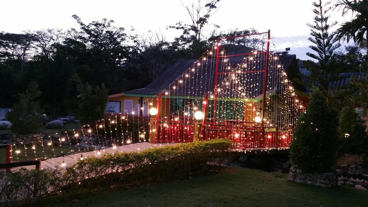 Baanraisooksangchan Kaeng Kachan Bagian luar foto