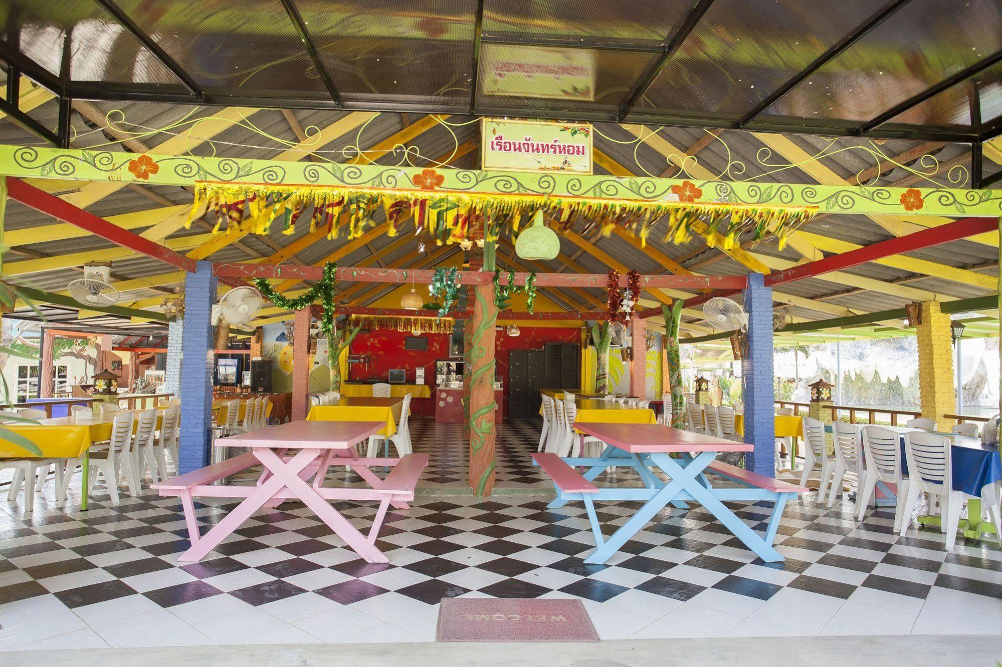 Baanraisooksangchan Kaeng Kachan Bagian luar foto